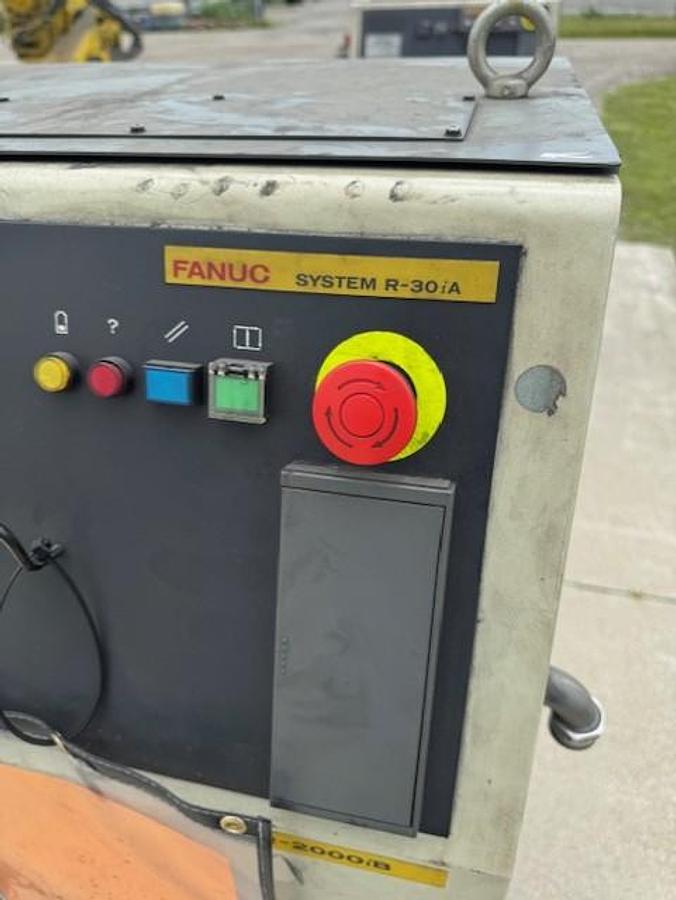 Used 2-Fanuc R-2000IB/210f's with 30iA Controls