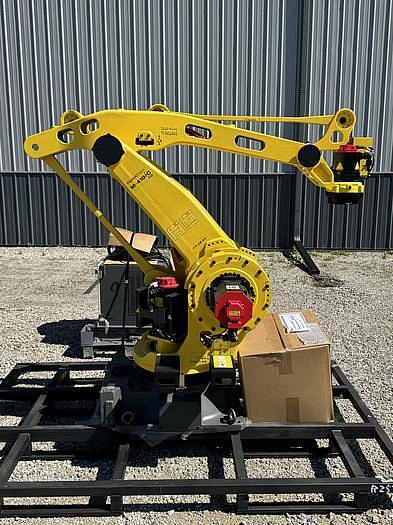 Used FANUC M-410iC/110 NEW NEVER USED 4 AXIS PALLETIZING ROBOT WITH R-30iB PLUS CONTROLLER