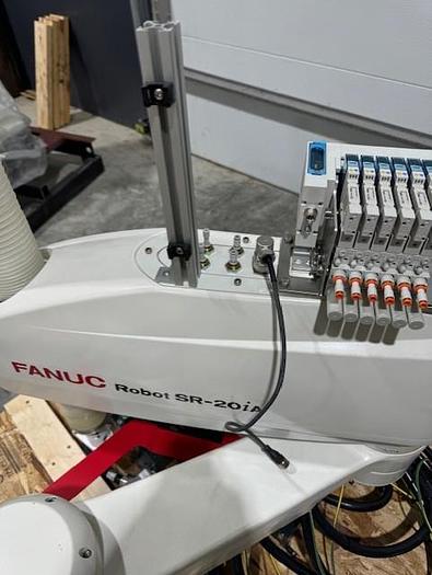 FANUC SR-20iA WITH R-30iB CONTROLS TEACH & CABLES, NEW NEVER USED