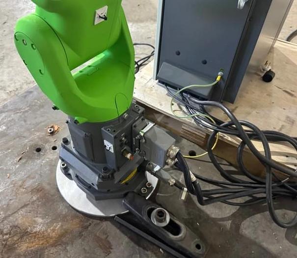 Used FANUC CR-7iA with R30iB Control, Cables & Teach