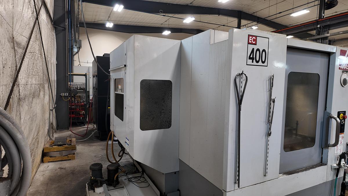 Used HAAS EC 400 TWIN PALLET HORIZONTAL MACHINING CENTER
