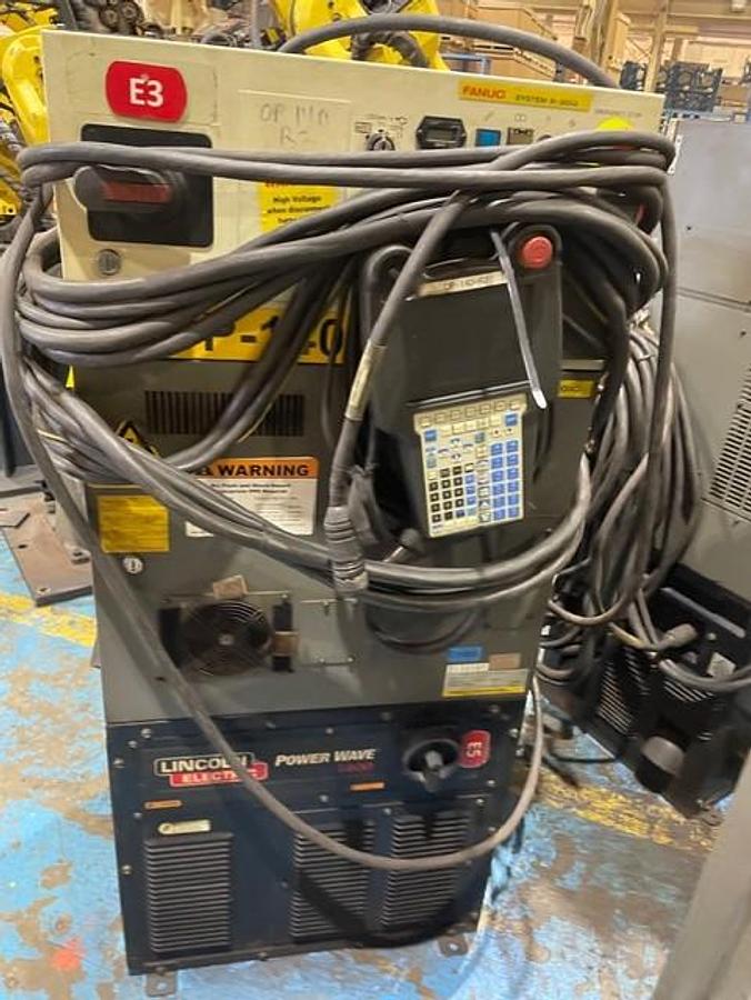 Used FANUC ROBOT MODEL ARCMATE 120iC WITH R-30iA CONTROLS, LINCOLN POWER SUPPLY i400, TORCH TIP AND MORE