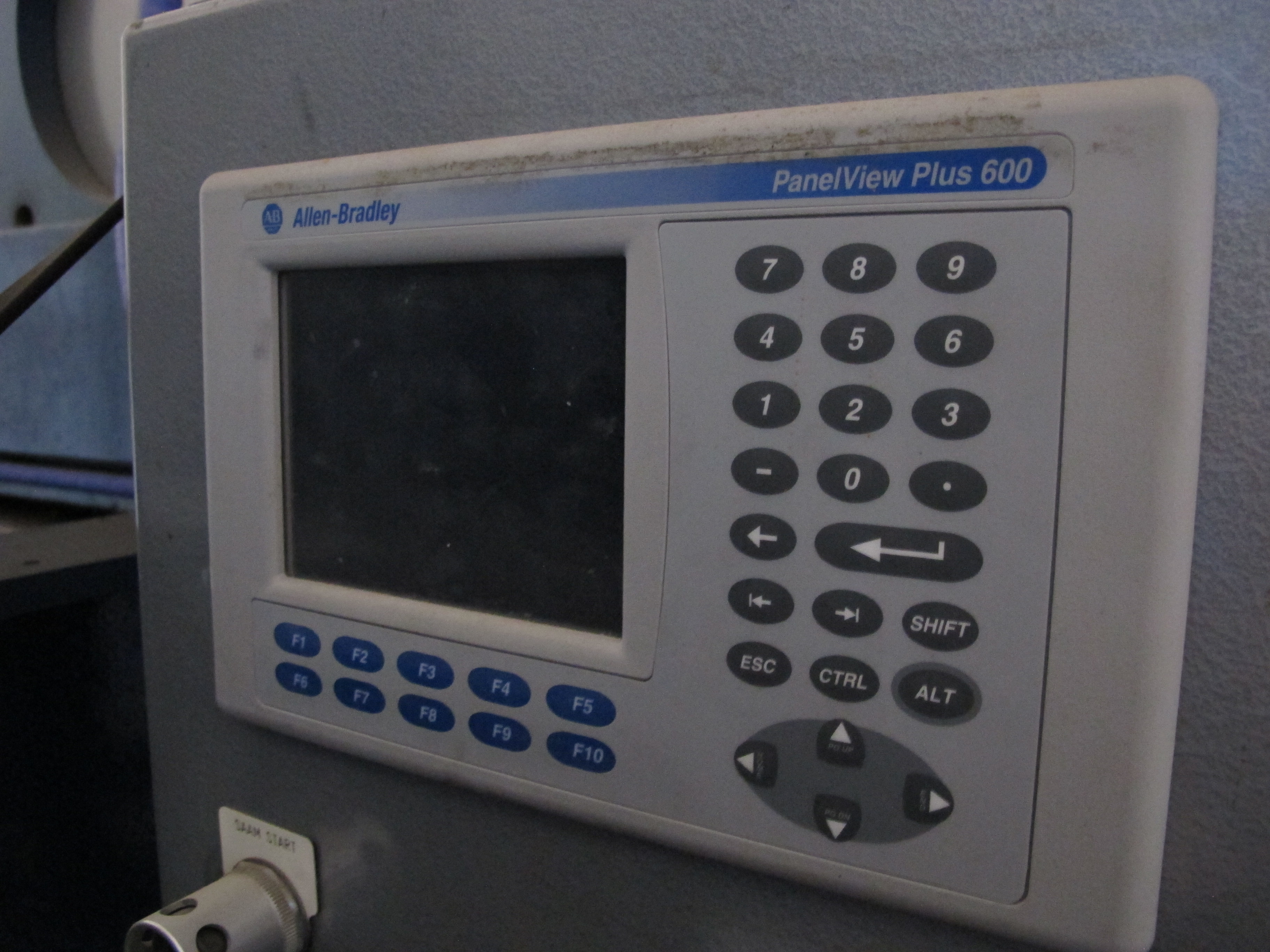 Used 500 Ton Accudyne Hyd. Press