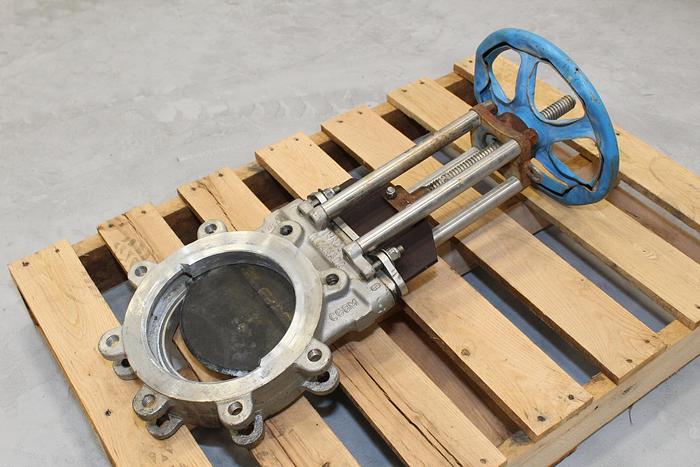 Used True Line 8" Hand Operated Knife Gate Valve #44023