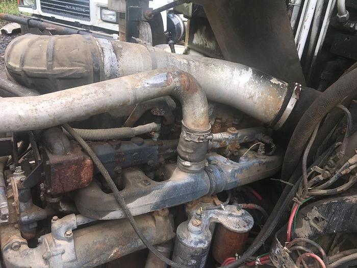 Used 2000 Mack MR688S