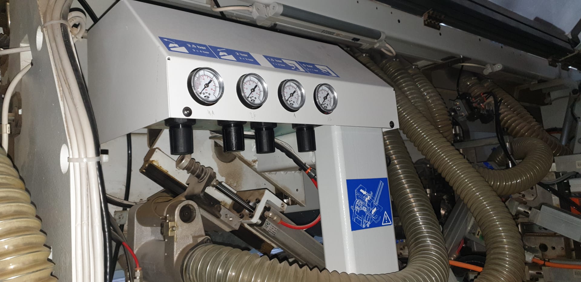 Usado 2009 BIESSE Akron 440A X