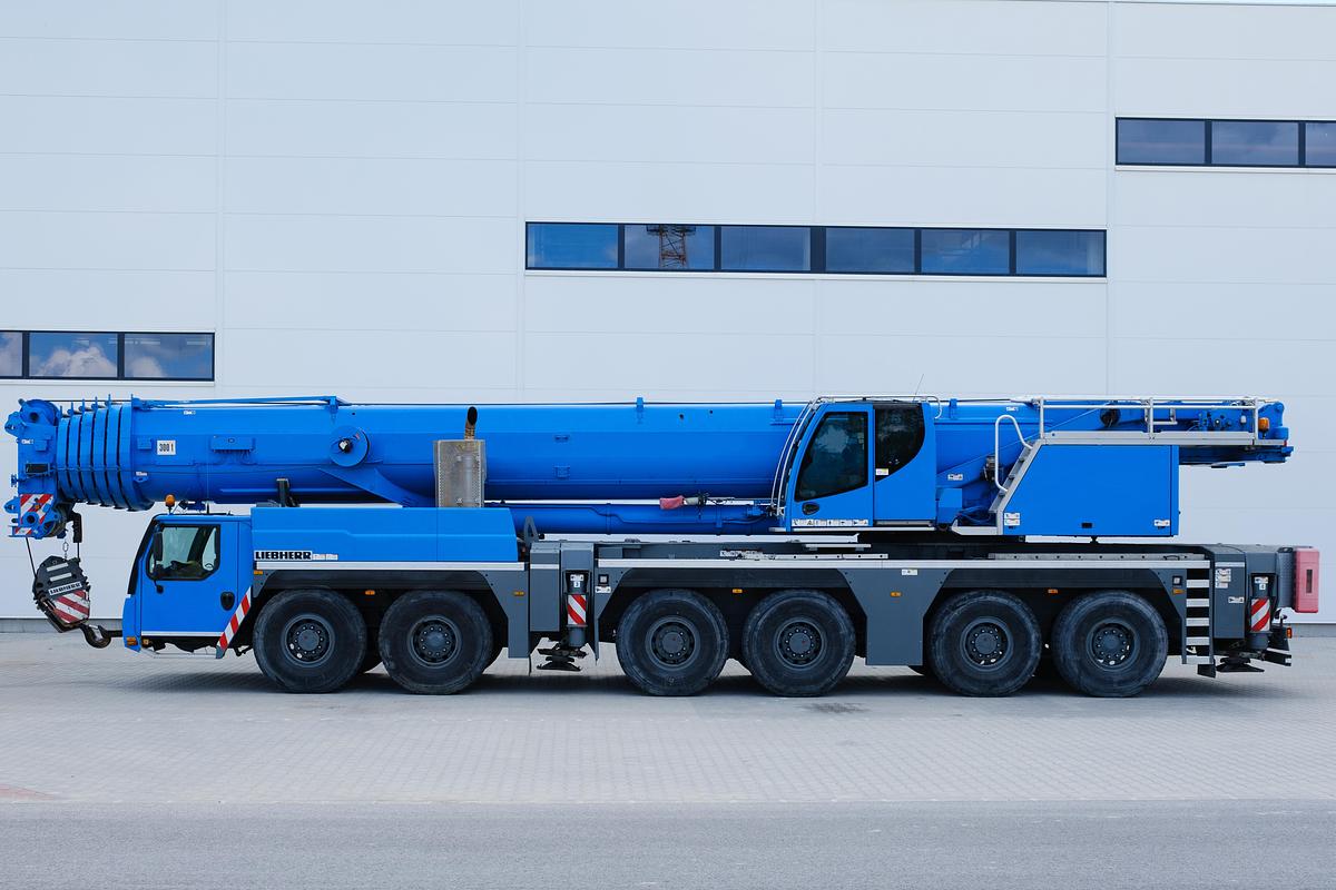 Used 2019 LIEBHERR LTM 1300-6.2