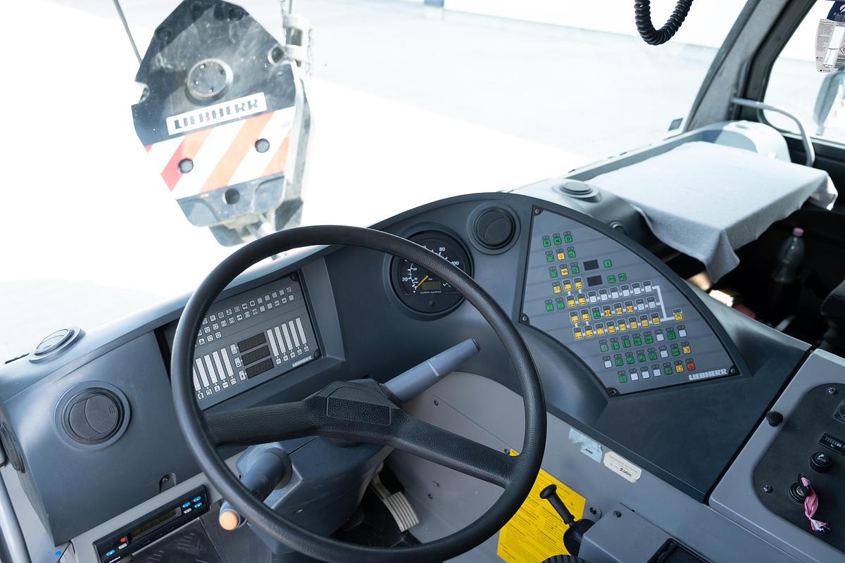 Used Liebherr LTM 1500-8.1