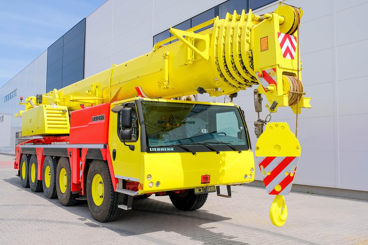 Used Liebherr LTM 1130-5.1