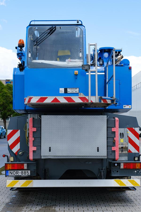 Used 2015 LIEBHERR LTM 1500-8.1