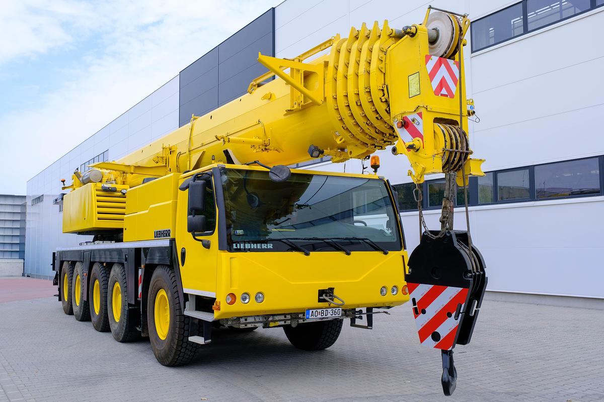 Used 2014 Liebherr LTM 1130-5.1