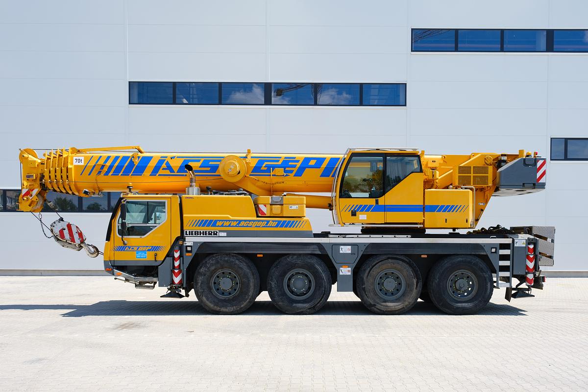 Used 2012 LIEBHERR LTM 1070-4.2