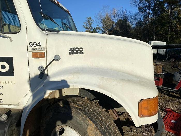 Used 1999 INTERNATIONAL 4700