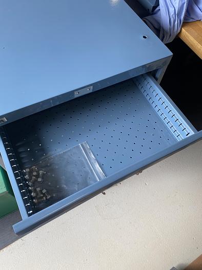 Used 5-Drawer Lista Drawer Storage Tool Chest w/Butcher Block Top & Metal Shelf