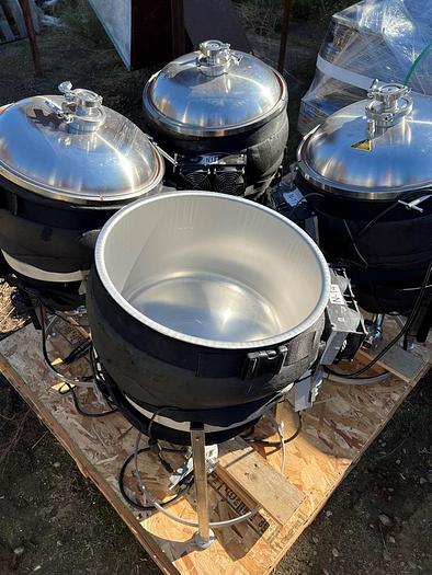 Used Brewhouse, Nano, MoreBeer!, Kettle, Liquor, Mash Tun, (12) Tanks #C744902