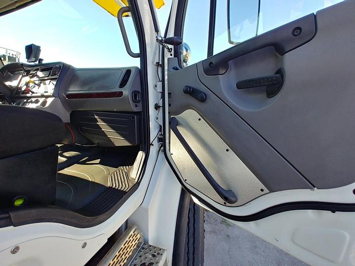 Used Altec AM55 60ft Over-Center Bucket Boom on 2008 Freightliner M2 106 4x4 Reg Cab Utility - 56772