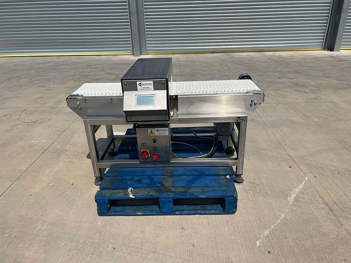 Used CINTEX METAL DETECTOR