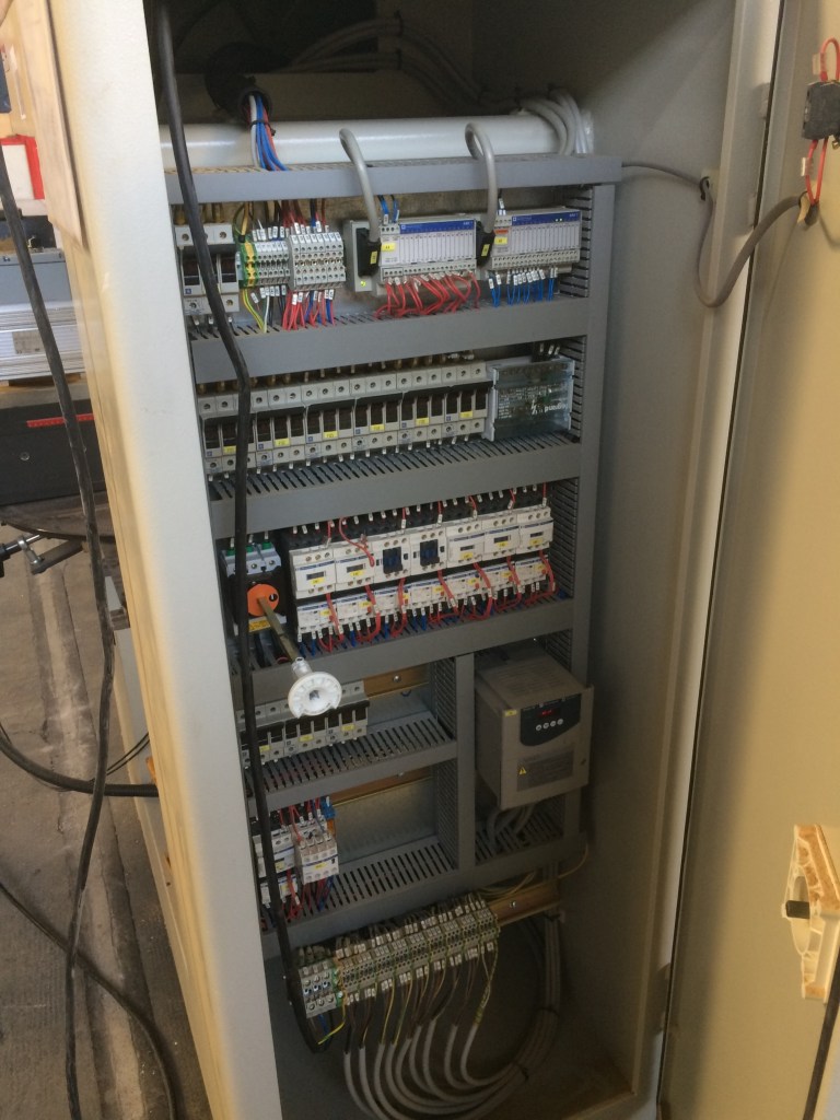 Usato 2004 Foratrice Camam a testine mobili orizzontali, verticali e di testa