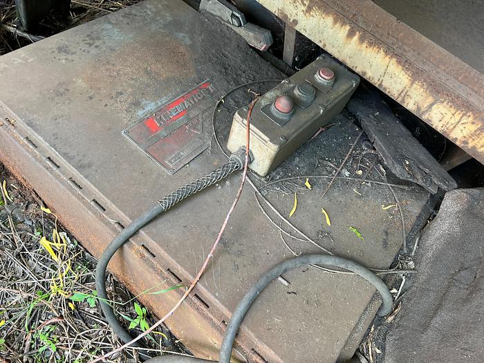 Used GENERAL KINEMATICS TMTM 60-8 SHAKEOUT