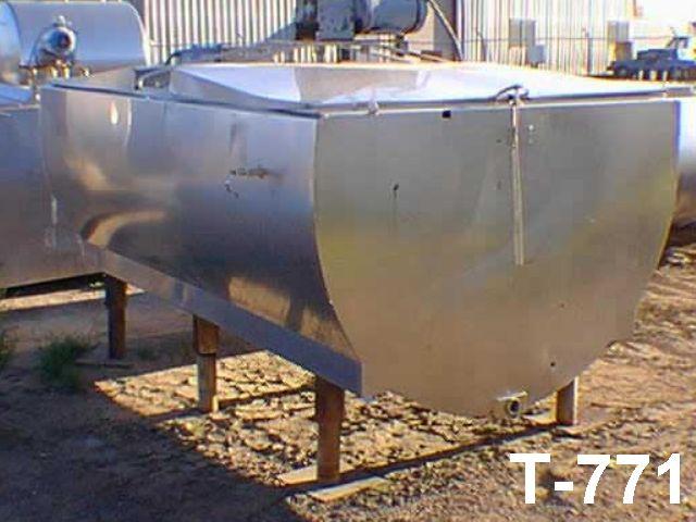 Usado 1000 GALLON BULK TANK