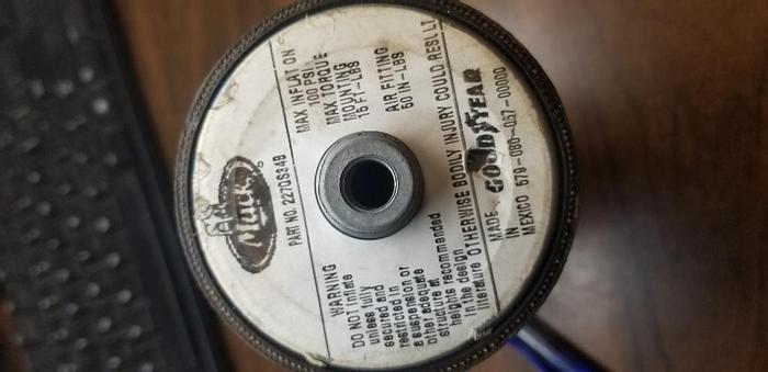 Used NEW SURPLUS MACK CAB AIR SPRING 227QS34B