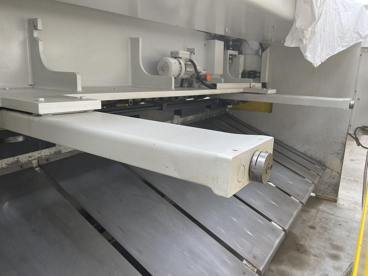 Usato CESOIA IMAL IDRAUILICA 3050X6 