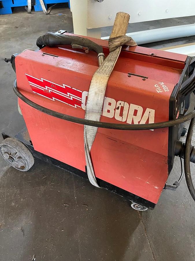 Usato SALDATRICE (N°5) CEBORA MIG 2020M (220 v)