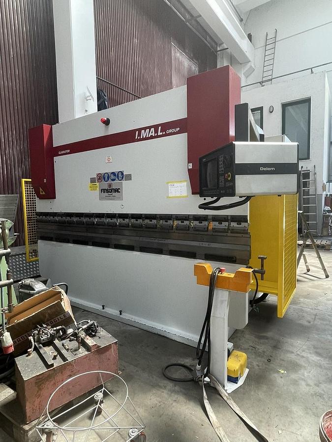 Usato PIEGATRICE IMAL IDRAULICA 3000X100 TON 