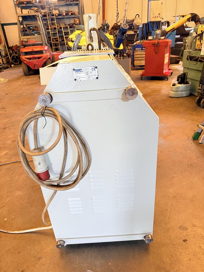 Usato PIEGAPROFILATI TAURING SAF DS 60