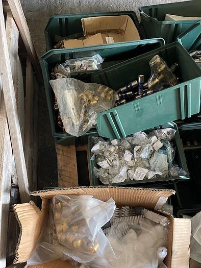 Usato RACCORDI IDRAULICI IN OTTONE