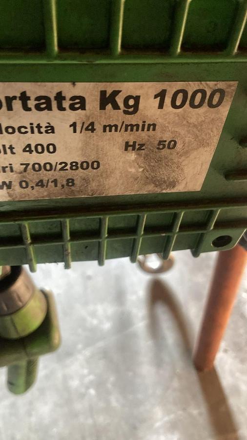 Usato GRU A BANDIERA 710
