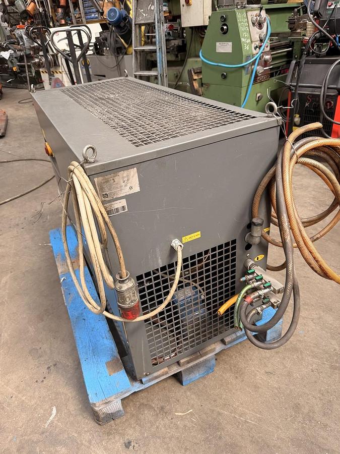 Usato REFRIGERATORE INDUSTRIALE REFIND CHWT 55