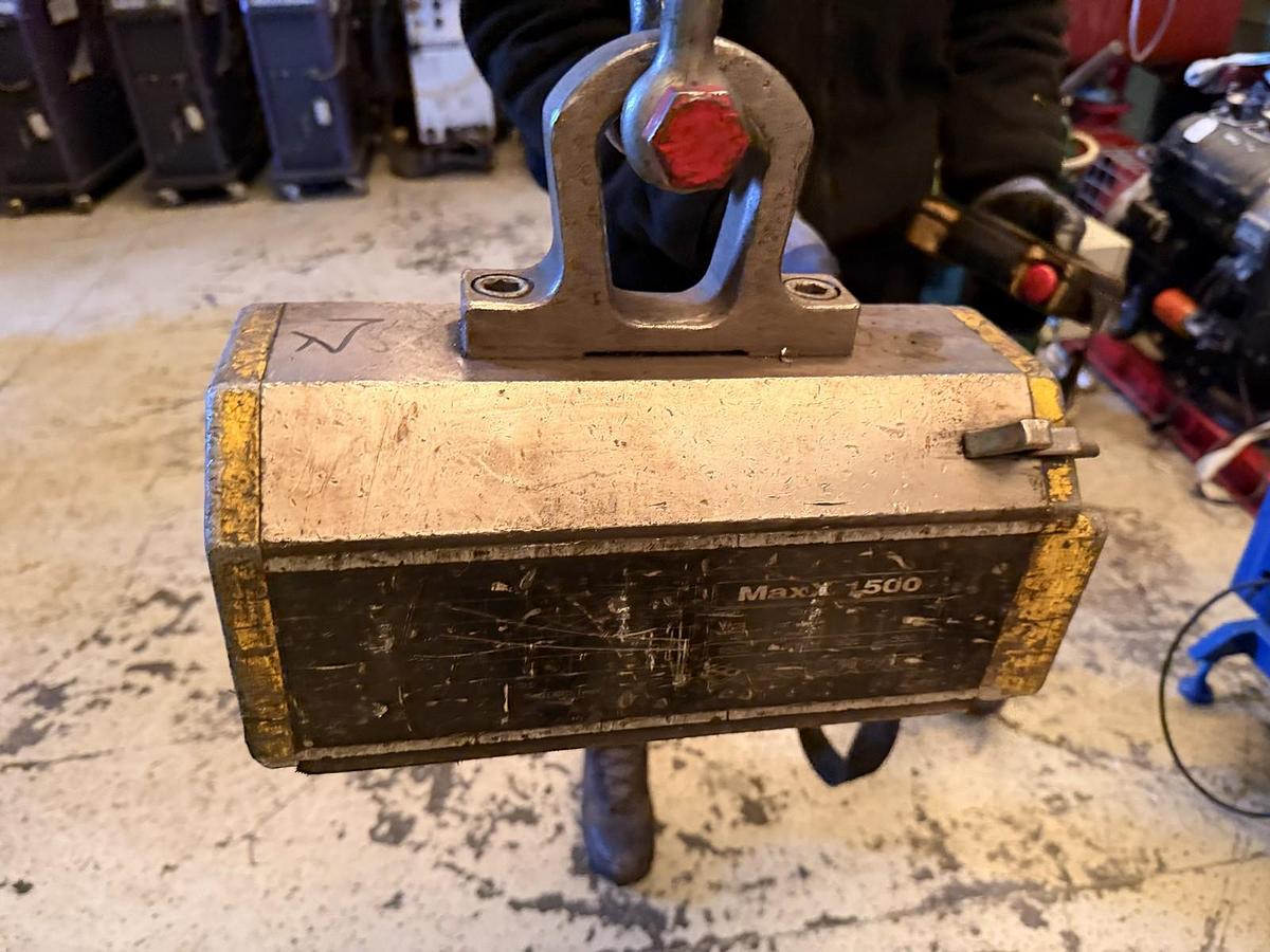 Usato MAGNETE DI SOLLEVAMENTO "TECNOMAGNETE"