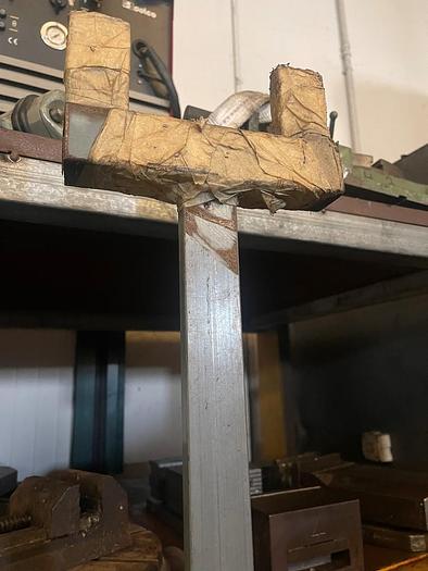 Usato SOLLEVATORE IDRAULICO OMCN 250 KG