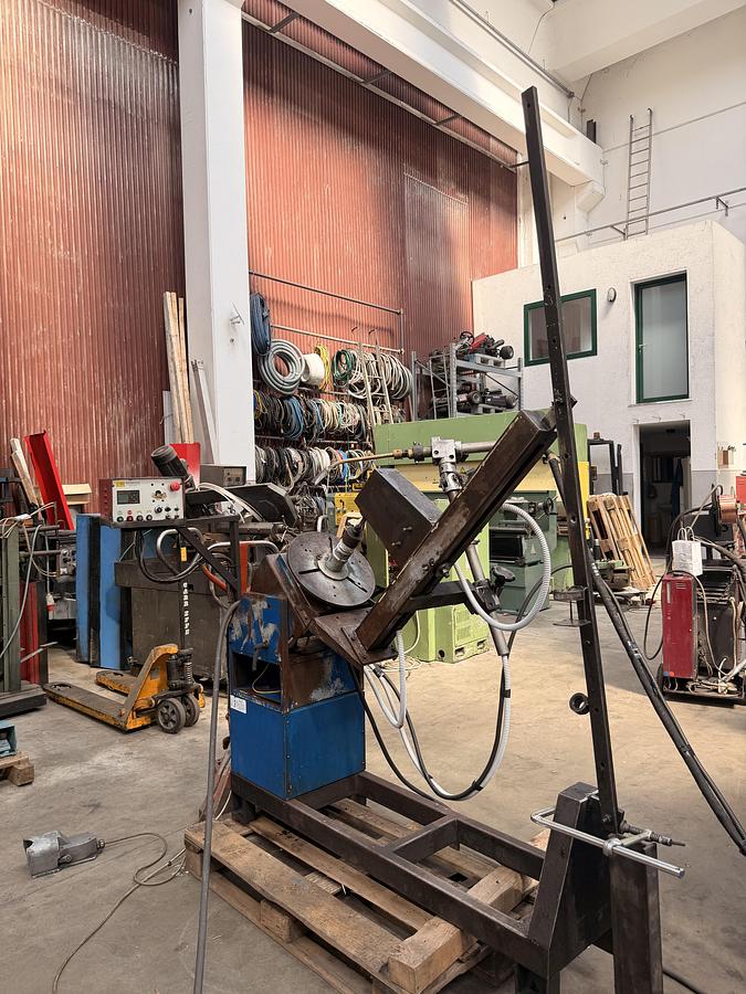 Usato POSIZIONATORE DI SALDATURA CON TORCIA AUTOMATICA