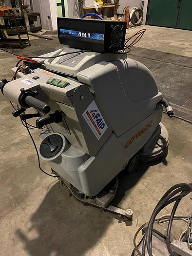 Usato LAVAPAVIMENTI SIMPLA 50 BT