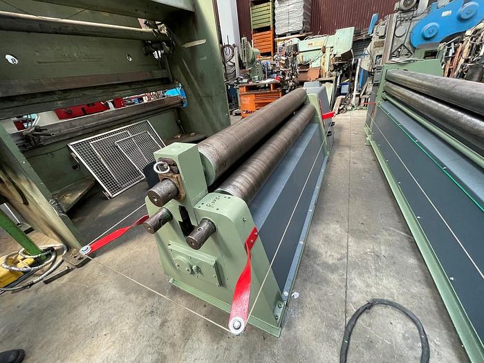 Usato CALANDRA OMEG MECCANICA 2000X5-6