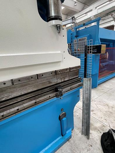 Usato PIEGATRICE COLGAR IDRAULICA 4000X120 TON