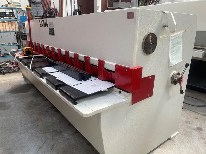 Usato CESOIA OMAG IDRAULICA 3000 X 4