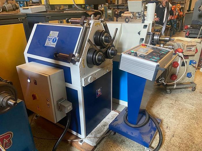 Usato PIEGAPROFILATI ADRIA APK 50