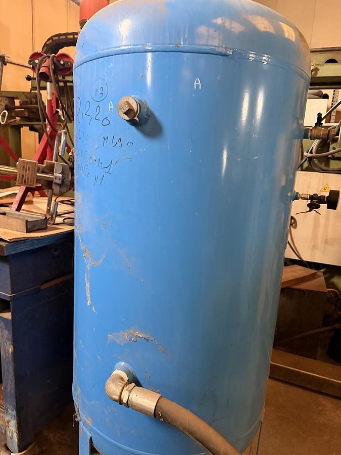 Usato SERBATOIO PER COMPRESSORI 725 LT.