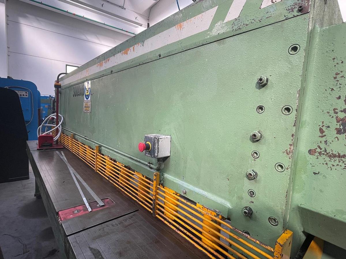 Usato CESOIA BL MECCANICA 3000x6