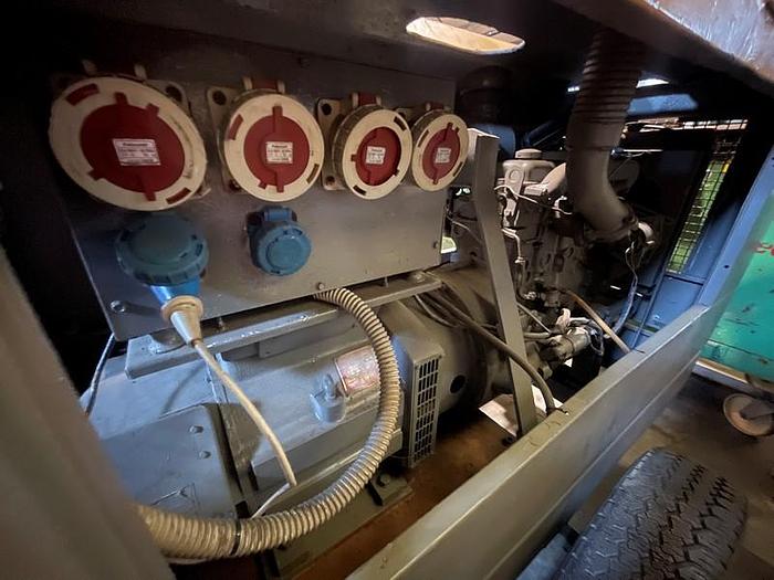 Usato GENERATORE DI CORRENTE 32 KW