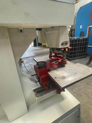 Usato PUNZONATRICE OMES CH85 XS