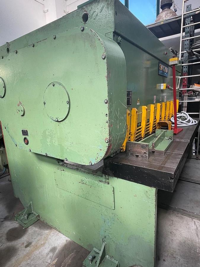 Usato CESOIA SACMA MECCANICA 2000X7