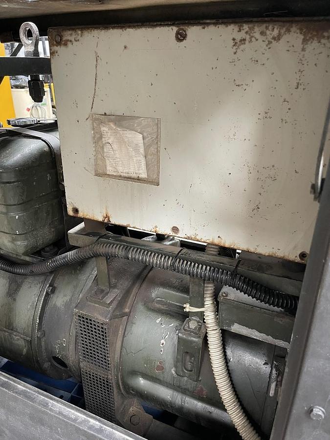 Usato GENERATORE CORRENTE 25 KW