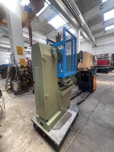 Usato STOZZATRICE BACRI