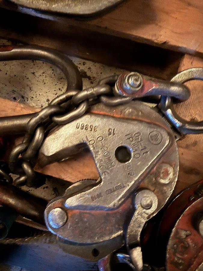 Usato PINZE PER LAMIERA  / MORSETTO DI SOLLEVAMENTO "TECNOMAGNETE"