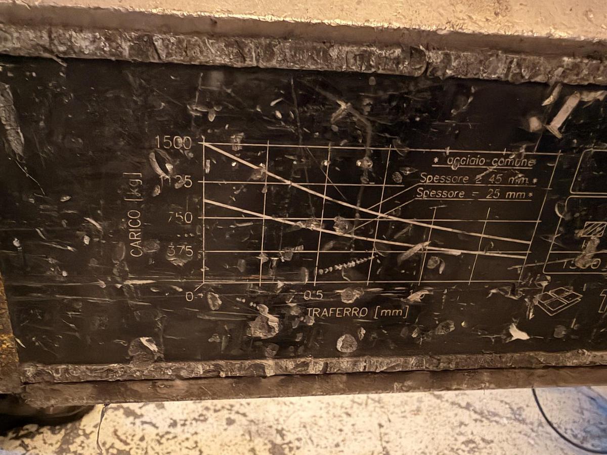 Usato MAGNETE DI SOLLEVAMENTO "TECNOMAGNETE"