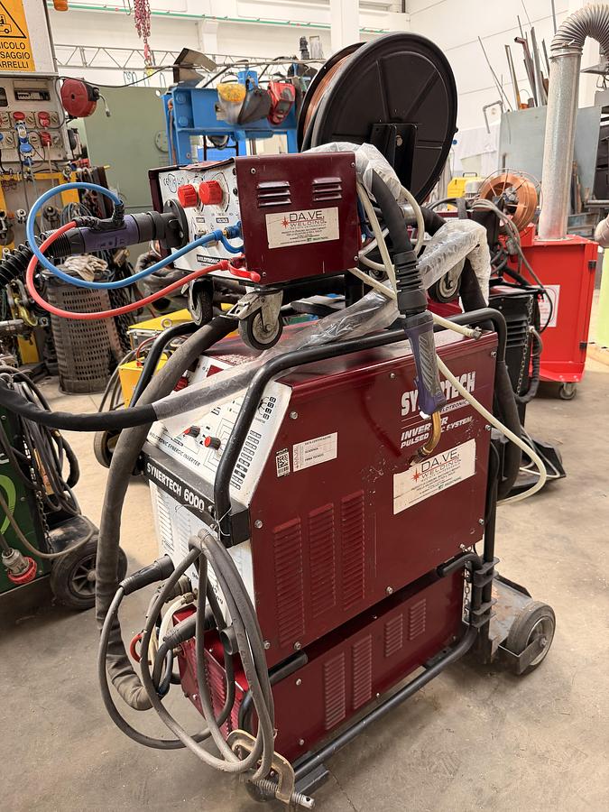 Usato SALDATRICE (N°18) WELDTRONIC SYNERTECH 6000  